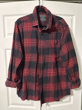 Red & Black Plaid Button-Up Shirt Jacket